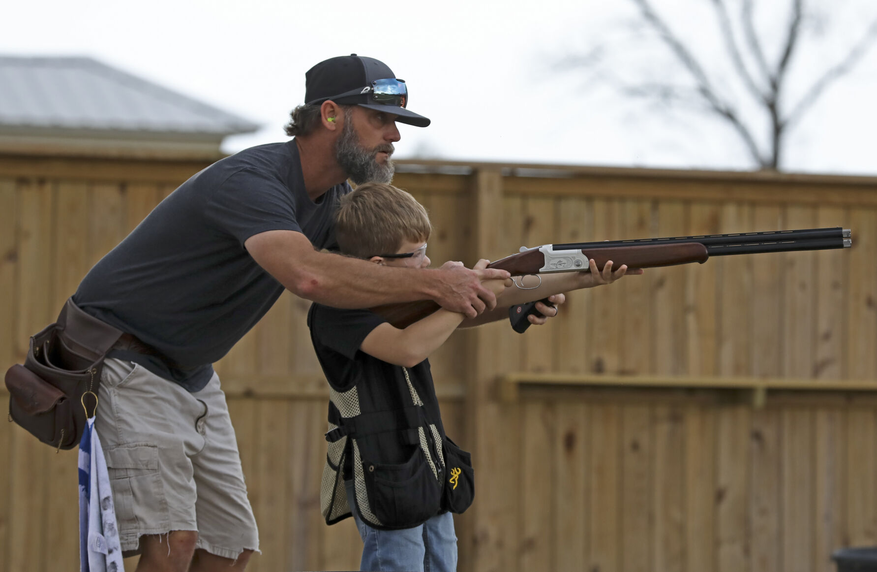 BR.4Hshooting.adv 02 mw.JPG